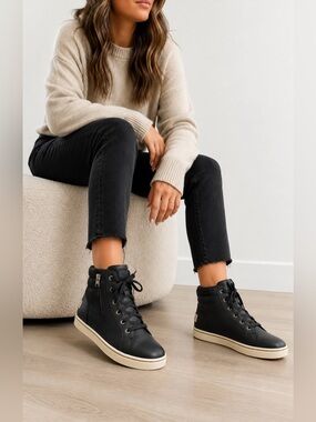 UGG Gradie High Top Sneakers Black Leather Side Zip Women’s 8.5 Style 1014607